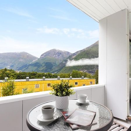 Trolltunga Hostel Tyssedal Bagian luar foto